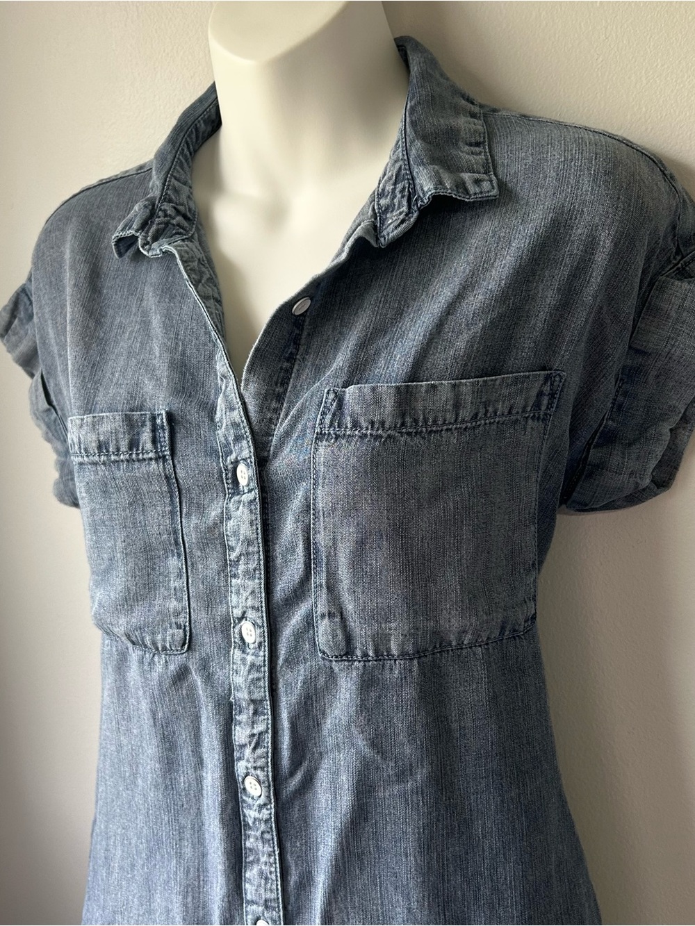 Velvet Heart Faded Chambray Shirt Dress - Light Blue - Picture 6 of 10